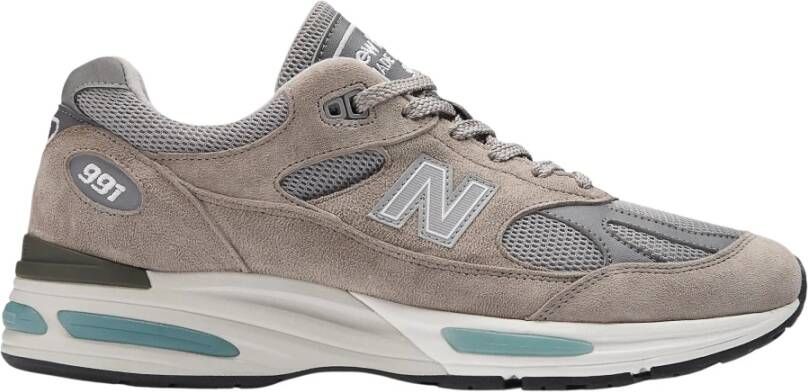 New Balance "Grijze Leren Sneakers met Reflecterende Details" Grijs Dames