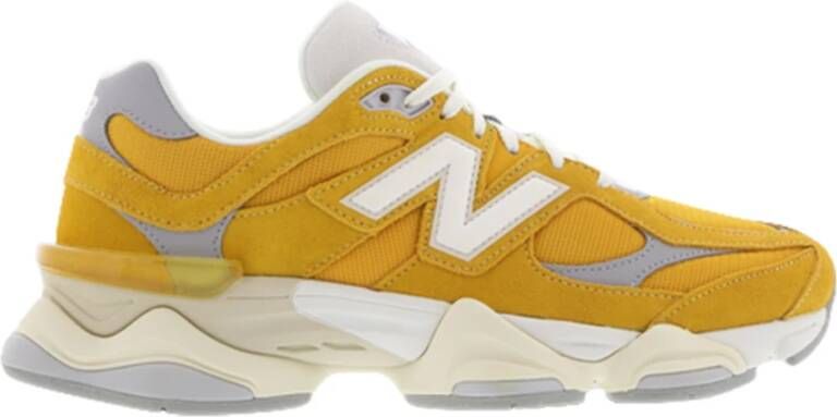 New Balance Gouden Unisex Sneakers met Iconisch Logo Yellow Heren