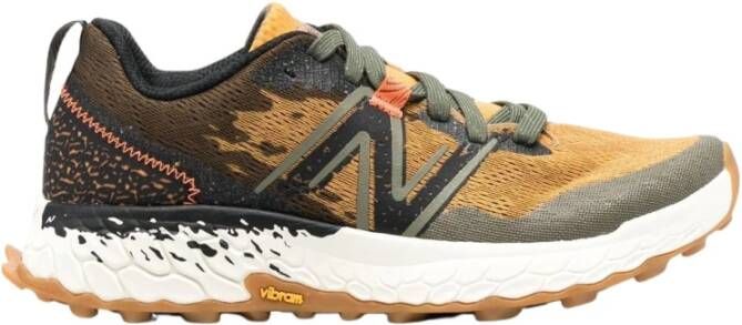 New Balance Gouden Flyknit Sneakers voor modebewuste mannen Beige Heren