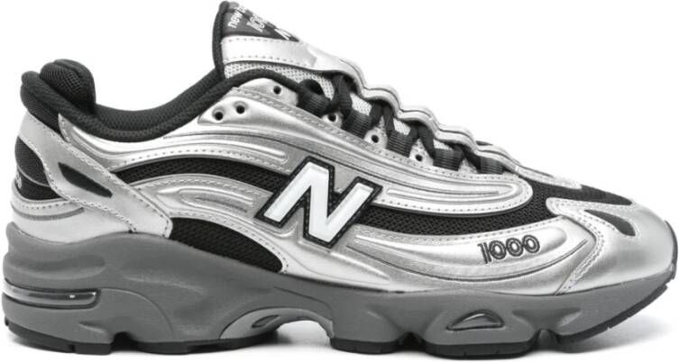 New Balance Grijze Sneakers met Sluiting aan de Voorkant