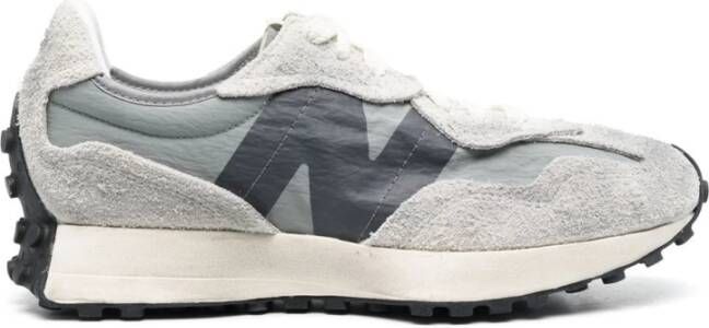 New Balance Grijze Casual Sneakers voor Heren Retro-Futuristische Stijl Grijs Heren
