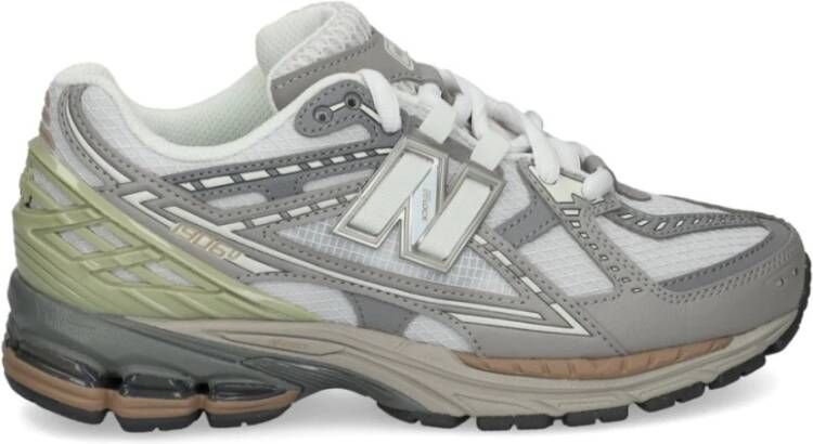 New Balance Grijze Sneakers met Abzorb Technologie