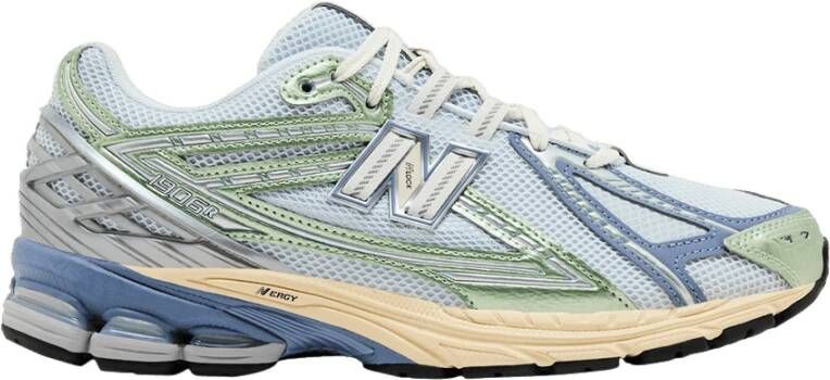New Balance IJsblauw Meloen Water Schoenen