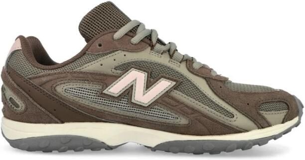 New Balance 204 Women Lifestyle bruin Schoenen