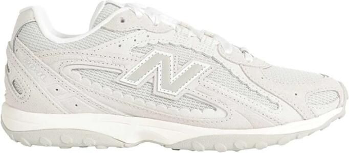 New Balance 204L Sneakers