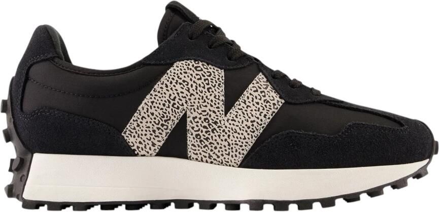 New Balance 327 Sneakers