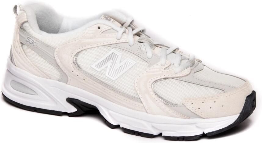 New Balance Beige Argento Sneakers Stijlvol en Comfortabel Beige