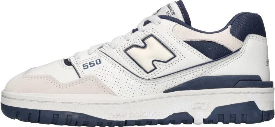 New Balance 550 sneaker van leer met suède details