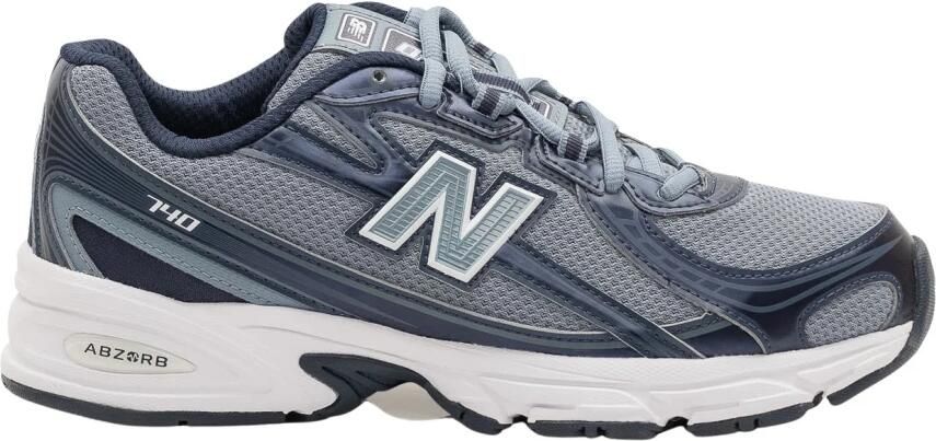 New Balance 740 Lace