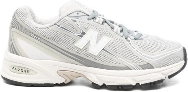 New Balance 740 Trainer