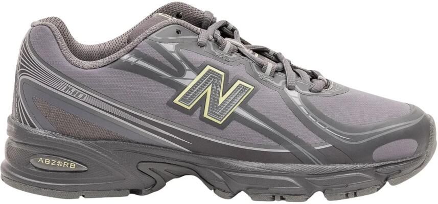 New Balance 740 Trainer