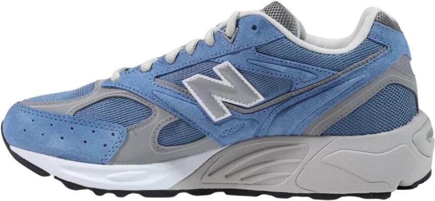 New Balance 880R Sneakers