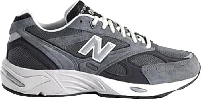 New Balance 880R Sneakers