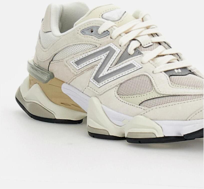 New Balance Low-Top Sneakers 9060 SEA SALT OFF WHITE SNEAKER in beige - Foto 7