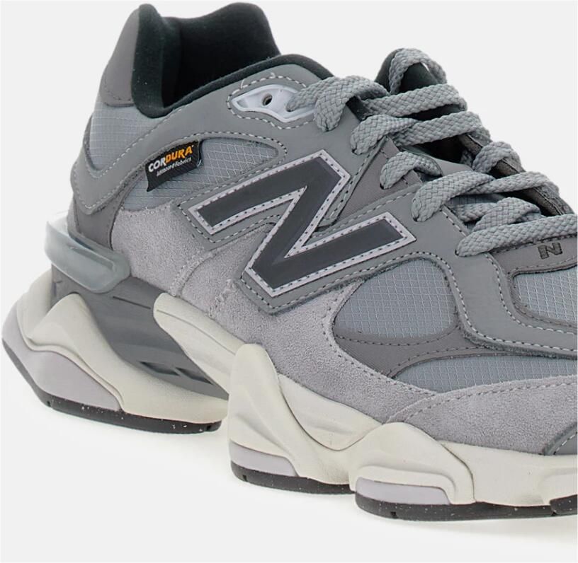 New Balance 9060 Sneakers Heren Grijs Suède - Foto 2