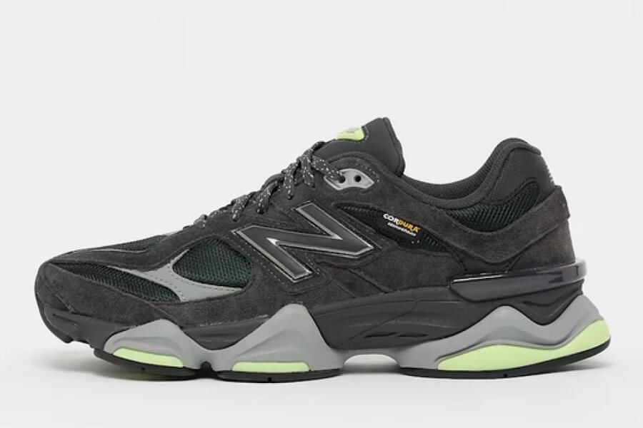 New Balance 9060 Sneakers Heren Zwart Suède