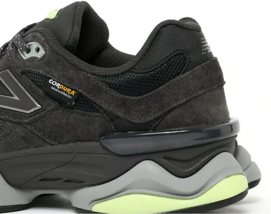 New Balance 9060 Sneakers Heren Zwart Suède - Foto 2