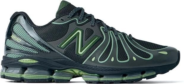 New Balance Sneaker