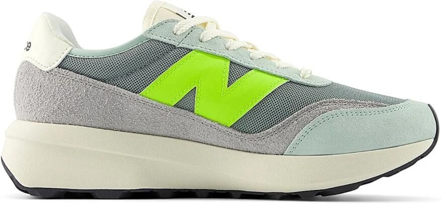 New Balance Stijlvolle Sneakers voor een Actieve Levensstijl