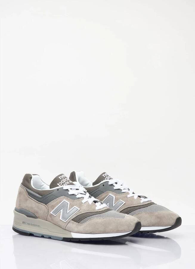 New Balance Grijze Sneakers Aanbevolen Maat Groter Suède Bovenwerk Normale Pasvorm Rubberen Zool - Foto 4