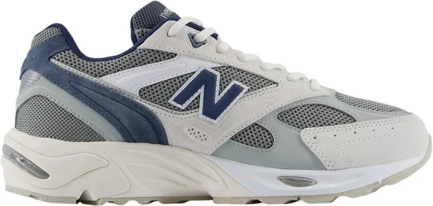 New Balance U880 Sneakers