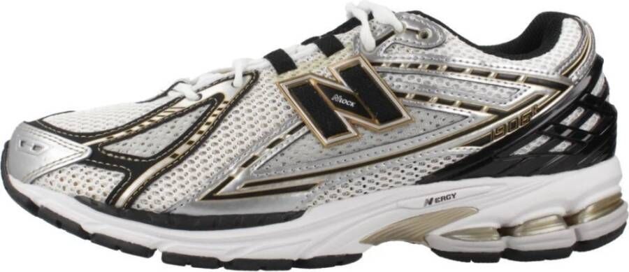 New Balance 1906R sneaker met mesh details