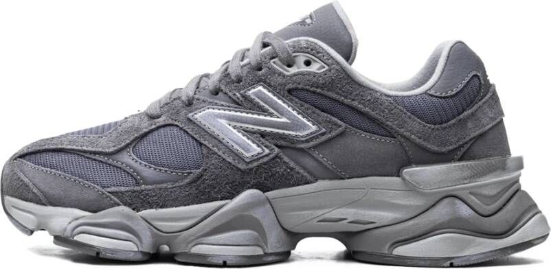New Balance Grijze Sneakers met Moderne Silhouet Gray Heren