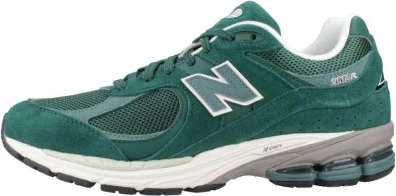 New Balance 2002 sneaker met suède en mesh details