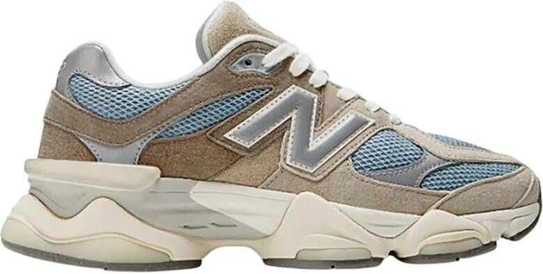 New Balance 9060 Sneaker Futuristisch Design met Klassieke Elementen Brown Heren Schoenen