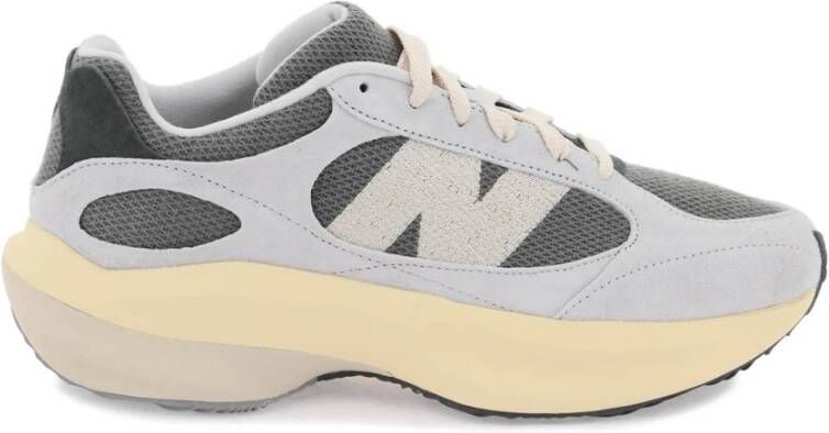 New Balance Sneakers van mesh en suède met geborduurde N