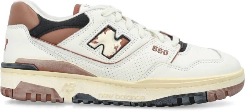 New Balance Witte Sneakers met Contrast Inzetstukken Multicolor