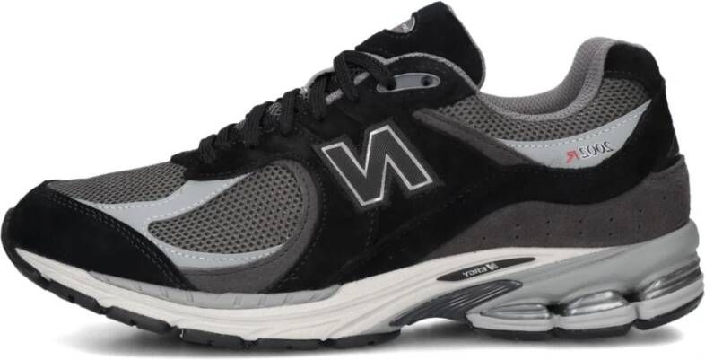 NEW BALANCE Lage Sneakers Heren M2002r M Maat: 42 Materiaal: Suède Kleur: Grijs