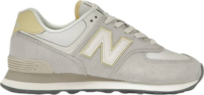New Balance Suède Veterschoenen met Synthetische Inzetstukken