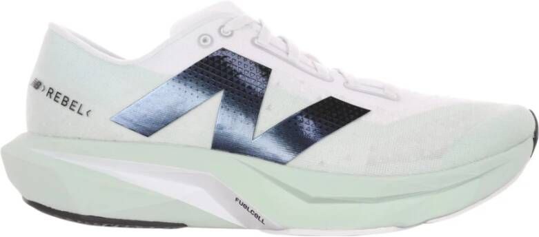 New Balance Witte hardloopschoenen FuelCell Mfcxce4