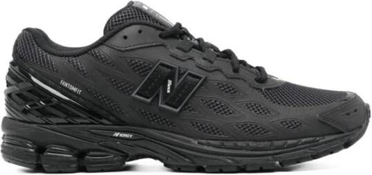 New Balance Zwarte Mesh Hardloopschoenen met geavanceerde technologieën
