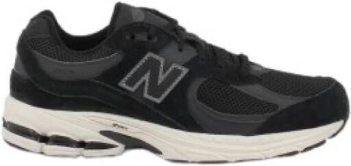 New Balance Zwarte Sneakers met platte zool en veters Zwart Dames