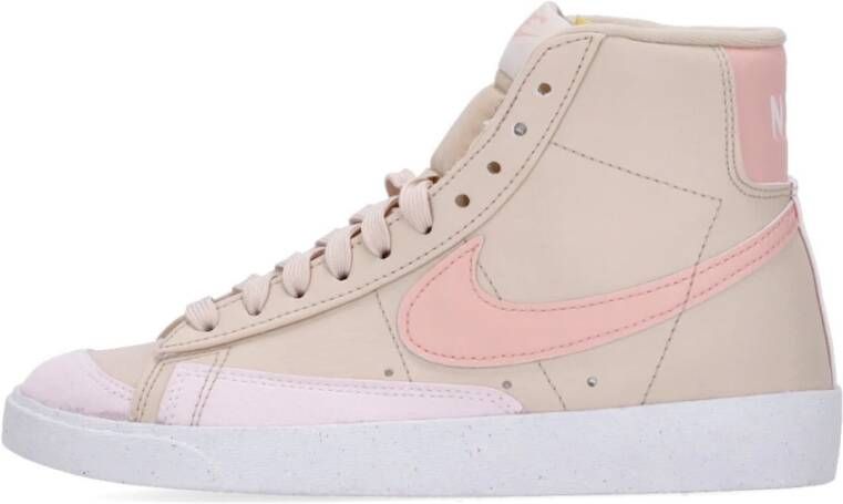 Nike Wmns Blazer Mid '77 Basketball Schoenen sanddrift arctic orange light soft pink maat: 37.5 beschikbare maaten:37.5