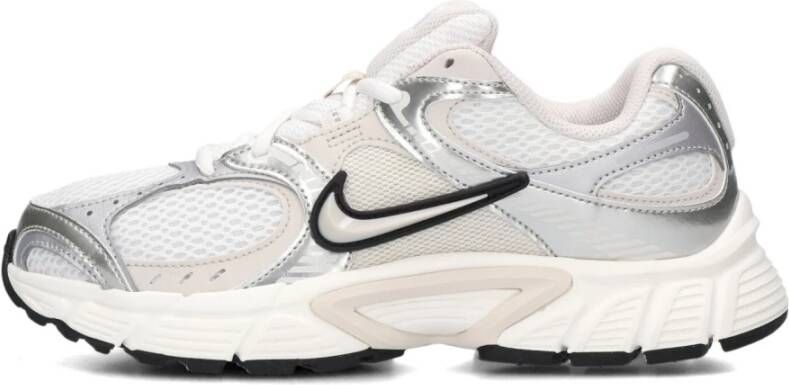 Nike Chunky Sole Sneakers voor Vrouwen