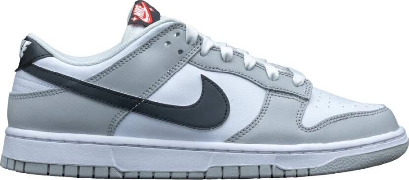 Nike SE Jackpot Sneakers Stijlvol en Comfortabel Grijs Heren