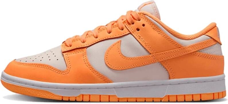 Nike Peach Cream Dunk Low Stijlvolle en veelzijdige sneakers Orange Dames