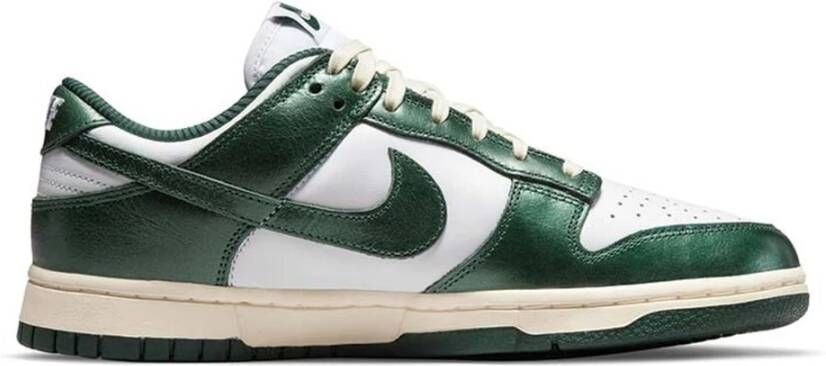 Nike Vintage Groene Dunk Low Sneakers