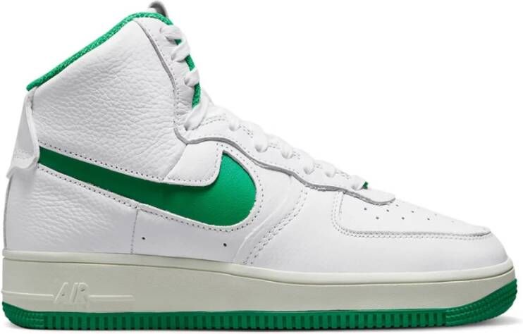Nike Groene Stadion Sneakers Beeldhouwstijl