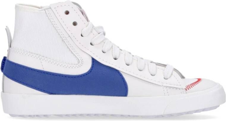 Nike High-top sneaker met oversized Swoosh