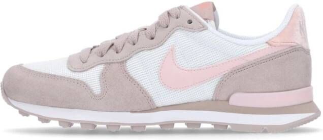 nike internationalist multicolor