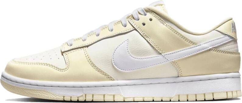 Nike "Coconut Milk Dunk Low Sneakers" Wit