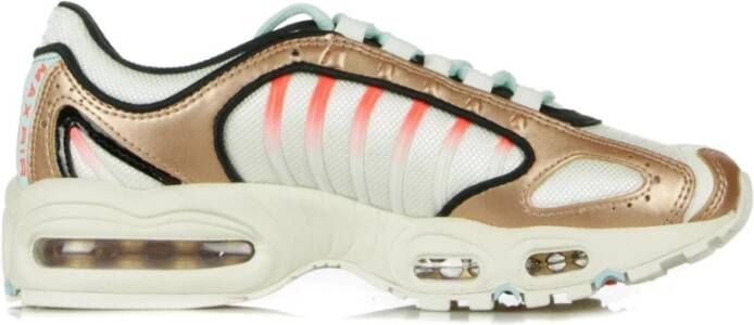 Nike Wmns Air Max Tailwind IV "Pure Platinum"