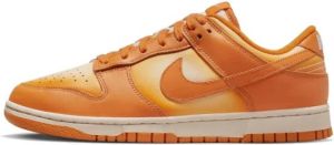 Nike Magma Orange Leren Sneakers Oranje Dames