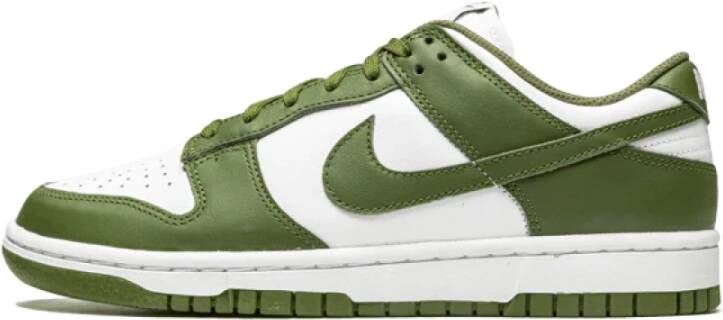 Nike "Medium Olive Dunk Low Sneakers" Groen Heren