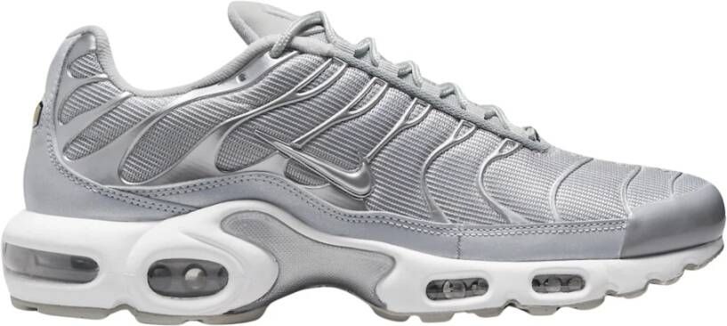 Nike Metallic Silver Limited Edition Sneakers Gray Heren