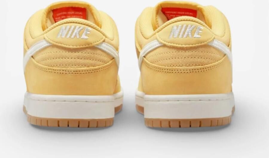 Nike Sneakers SB Dunk Low Saturn Gold - Foto 2